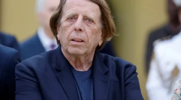 بطل القارة القادم.. كلود لوروا يحدد المنتخب المفضل للتتويج بلقب كأس أمم أفريقيا